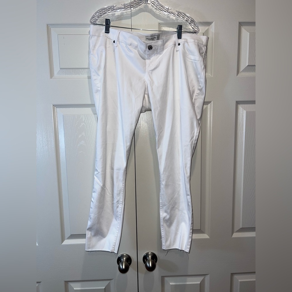 Abercrombie & Fitch White Women Jeans Jeggings